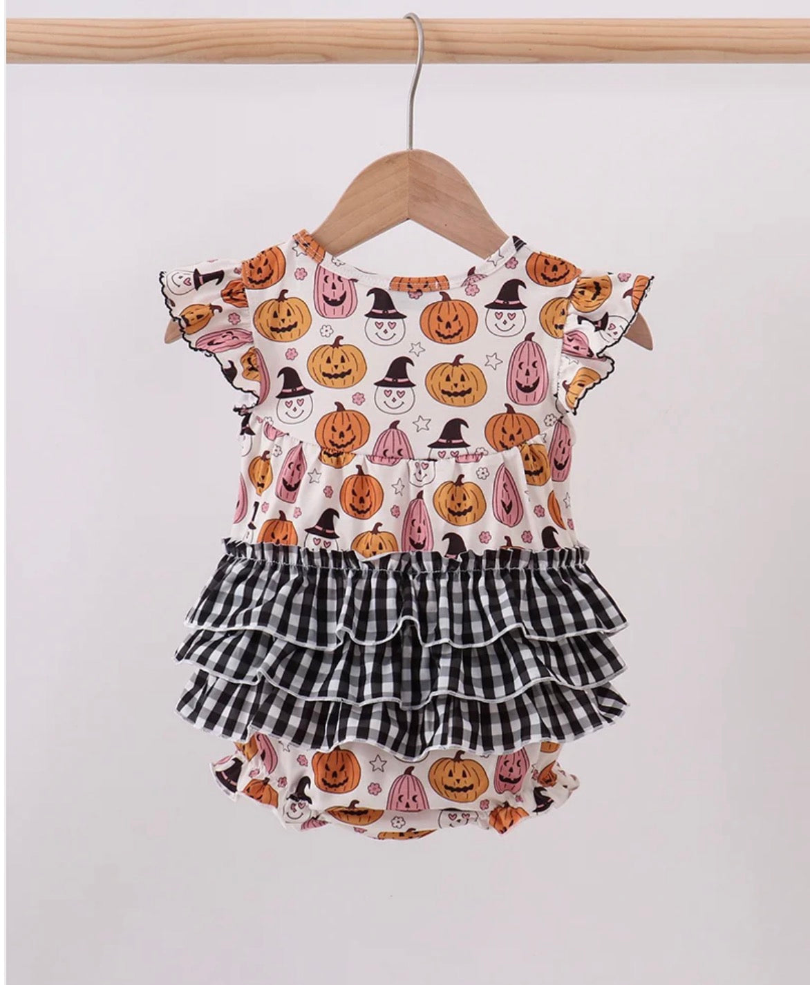Pumpkin Ruffle Bubble